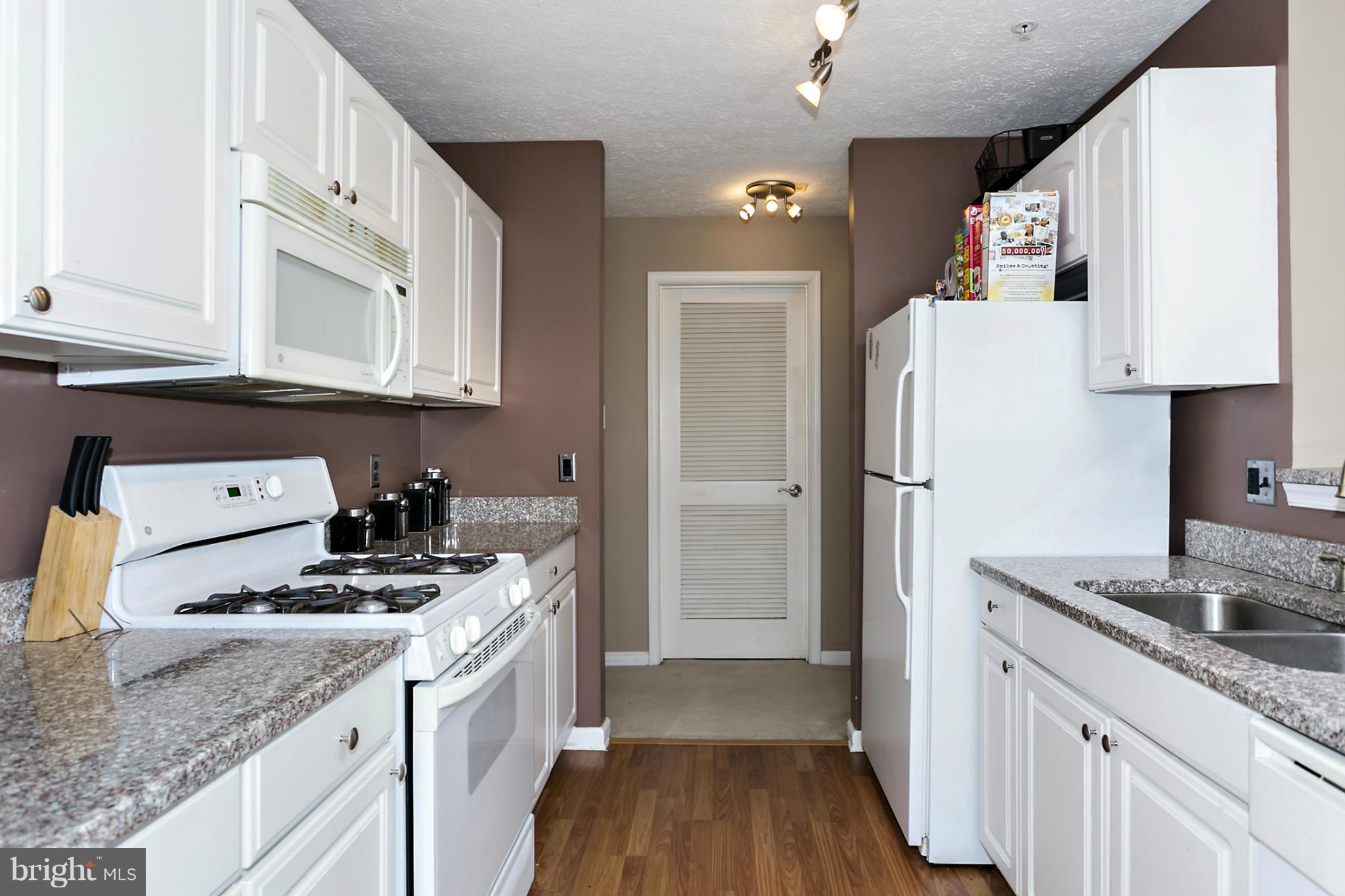 4733 Shellbark Road, Unit 4733 Owings Mills, MD 21117 - Photo 6 of 21 Kitchen