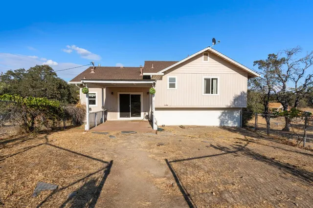 $525,000 | 4068 Little John Road, Copperopolis, CA 95228