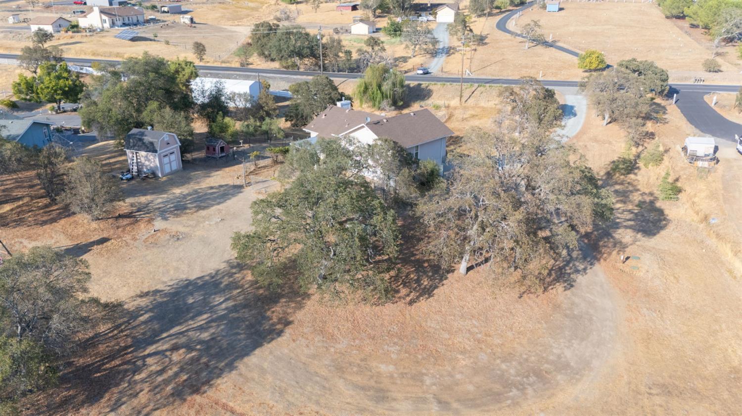 4068 Little John Road Copperopolis, CA 95228 - Photo 10 of 46 a view of outdoor space and garden