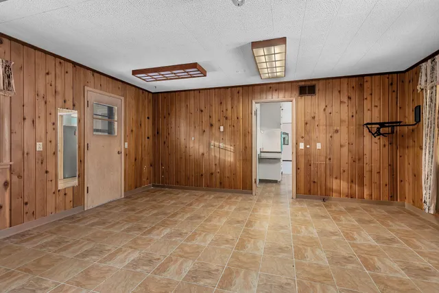 $269,900 | 615 Mooers Avenue Southeast, Cokato, MN 55321