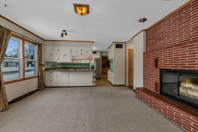 $269,900 | 615 Mooers Avenue Southeast, Cokato, MN 55321