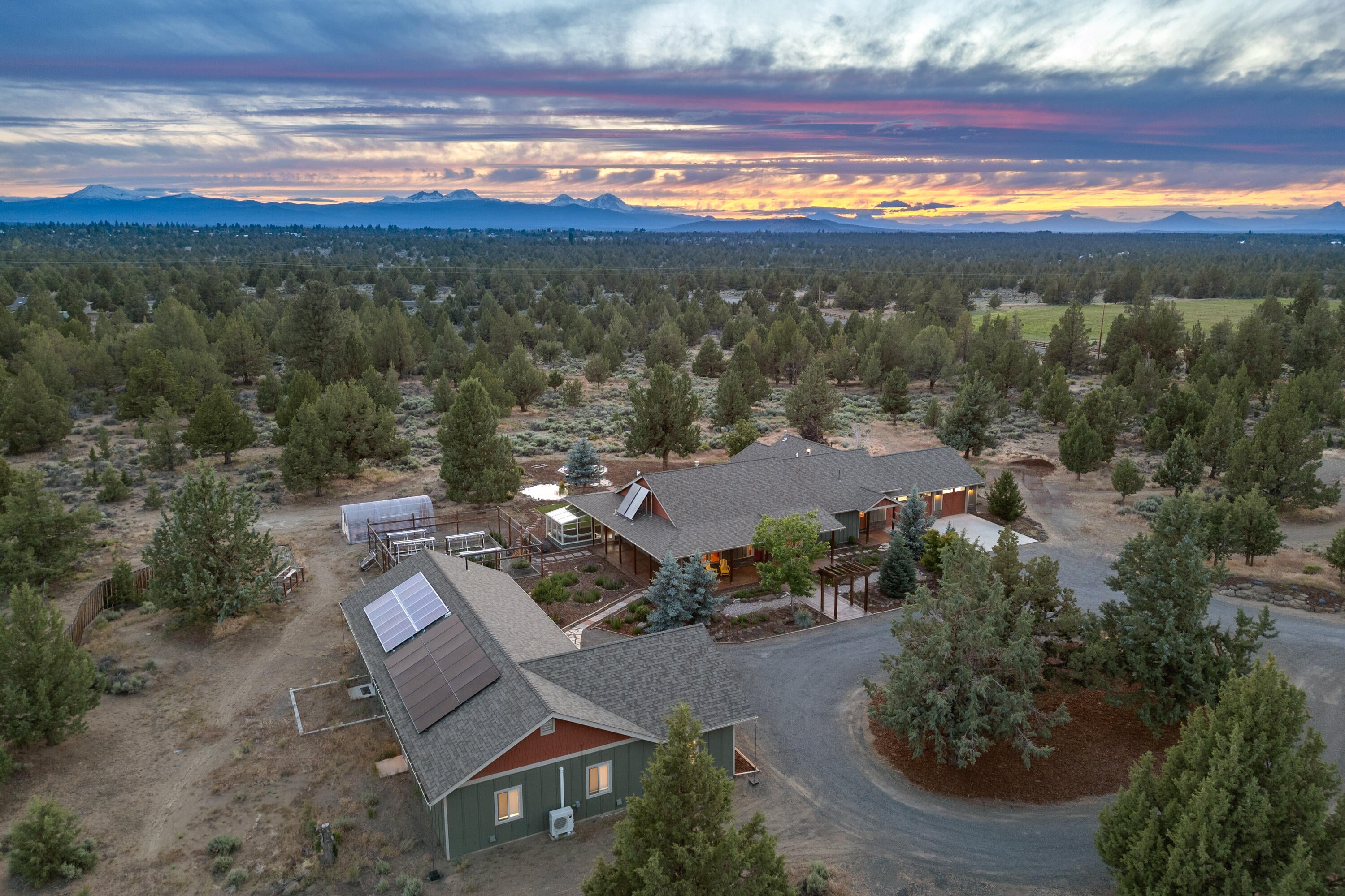 60995 Ward Road Bend, OR 97702 - Photo 87 of 103 DJI_0442