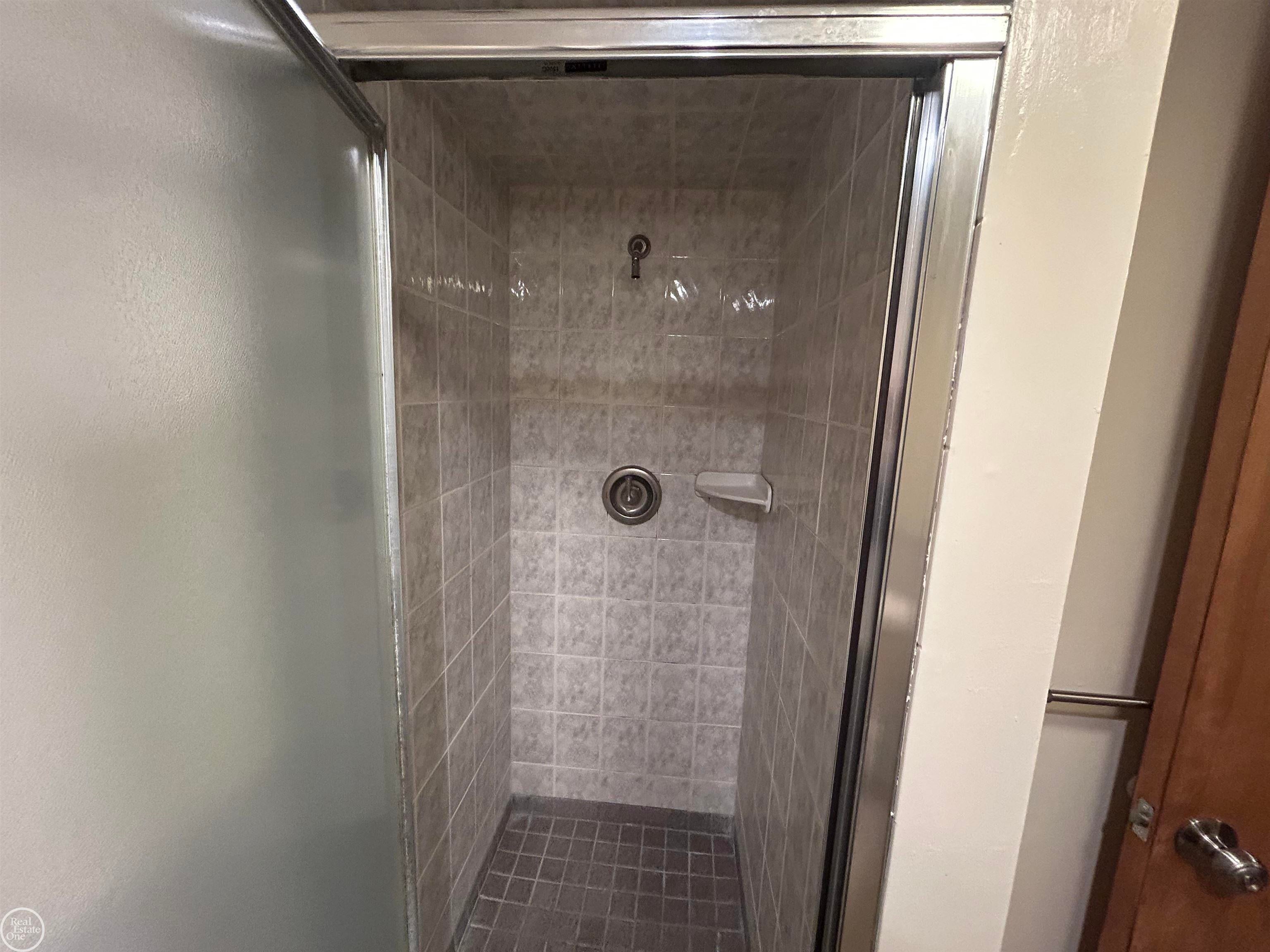 3255 Hessel Avenue Rochester Hills, MI 48307 - Photo 23 of 30 Gallery Image 23