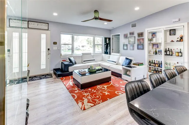 $415,999 | 740 Naples Drive, Orlando, FL 32804