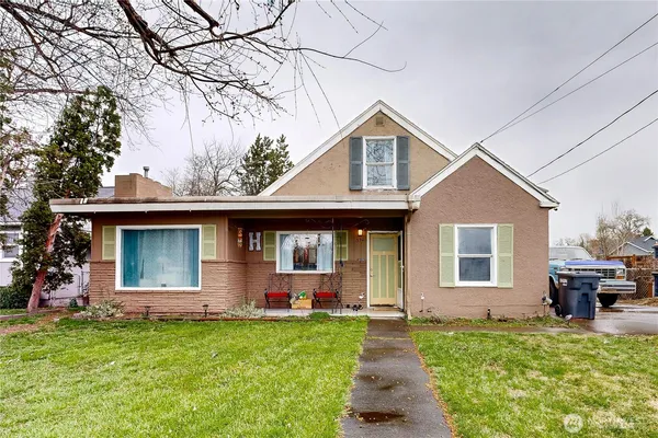 $299,000 | 530 Southwest 4th Street, College Place, WA 99324