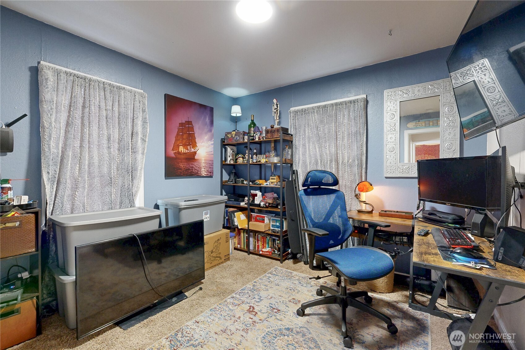530 Southwest 4th Street College Place, WA 99324 - Photo 18 of 30 a workspace with furniture and a window
