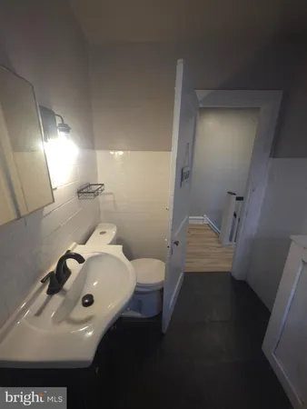 $1,200 | 707 Long Lane, Unit 2F, Upper Darby, PA 19082