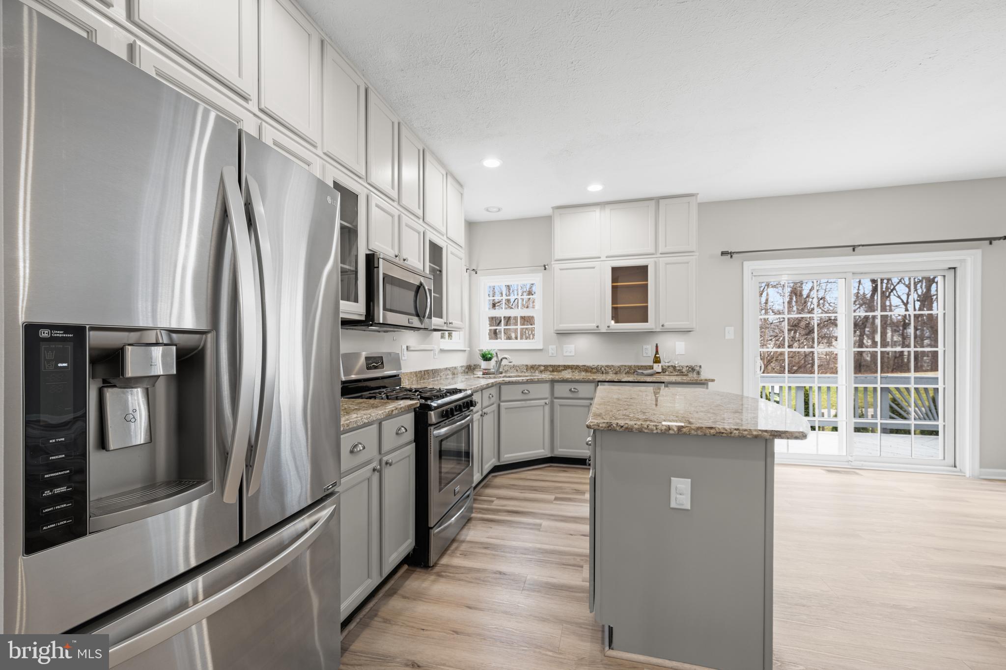 2444 Hightee Court Crofton, MD 21114 - Photo 16 of 68 Kitchen