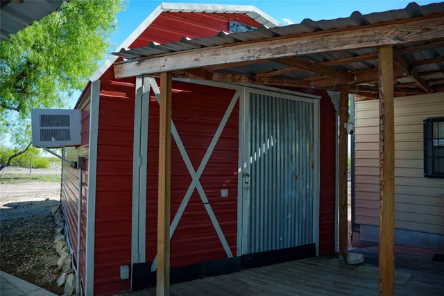 $3,150,000 | 12355 Highway 131, Brackettville, TX 78832