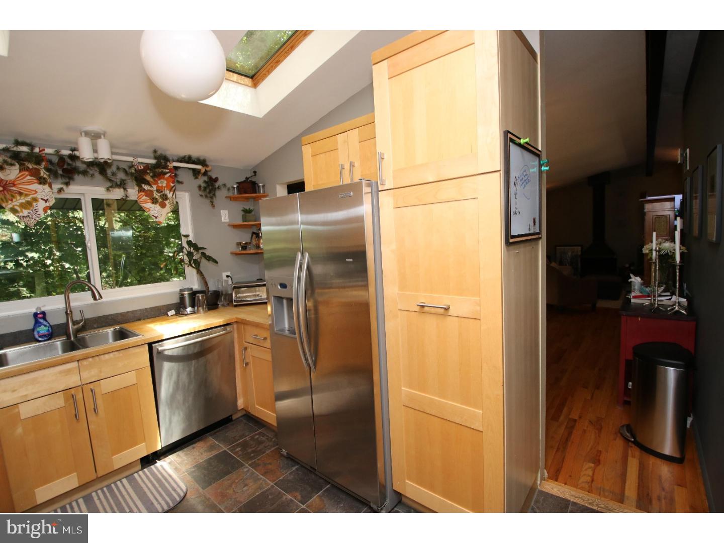 408 North Sproul Road Broomall, PA 19008 - Photo 10 of 25 Kitchen