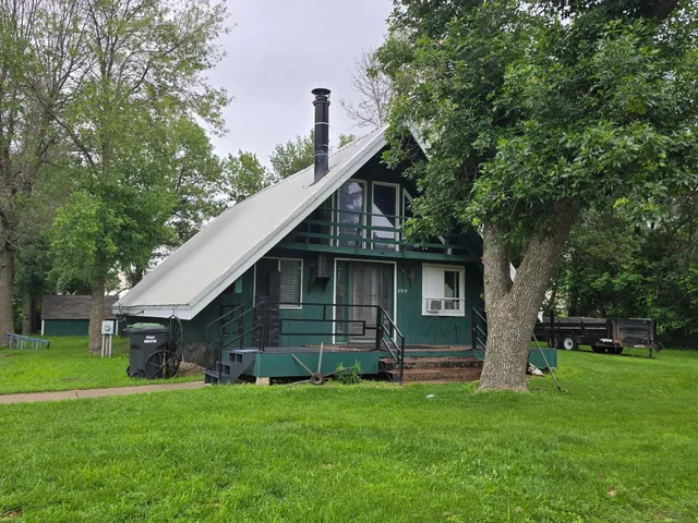 $240,000 | 2517 East Avenue, Worthington, MN 56187