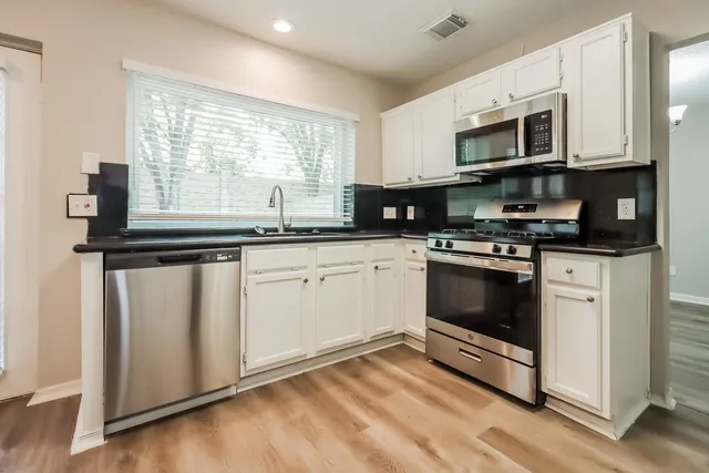 $2,310 | 2806 Sunshine Circle, Sugar Land, TX 77479