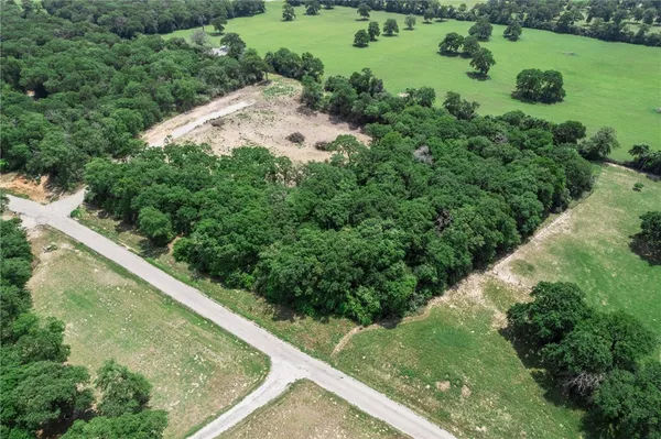 $195,000 | 1311 Azalea Drive, Franklin, TX 77856