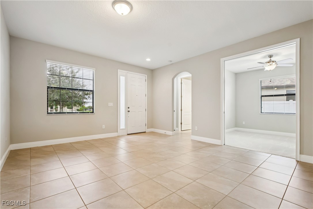 11913 Sunburst Marble Road Riverview, FL 33579 - Photo 5 of 34