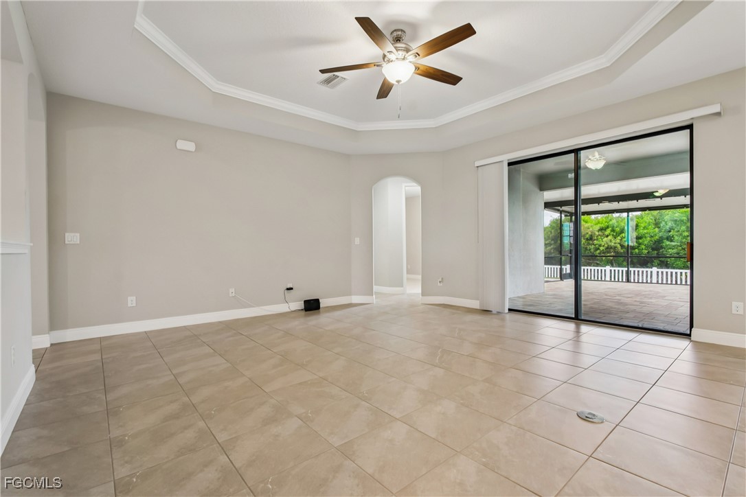11913 Sunburst Marble Road Riverview, FL 33579 - Photo 7 of 34