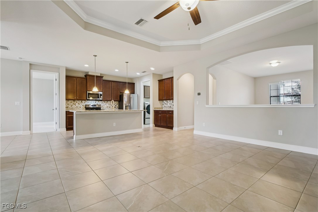 11913 Sunburst Marble Road Riverview, FL 33579 - Photo 9 of 34