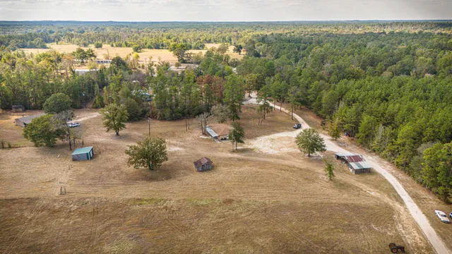 a view of a outdoor space