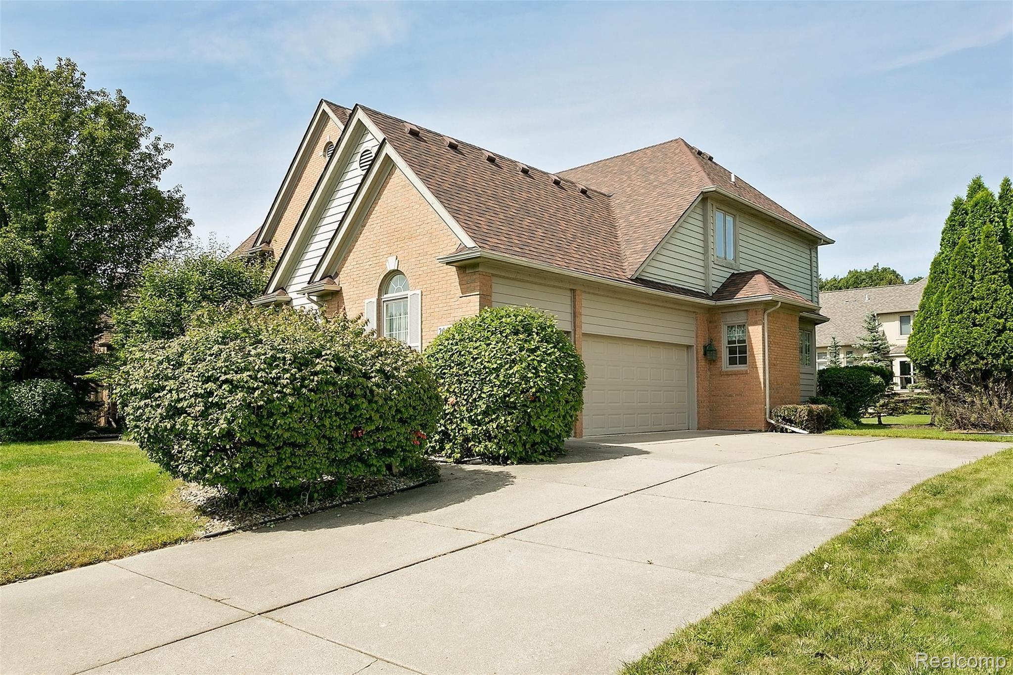 2068 Mapleridge Road Rochester, MI 48309 - Photo 36 of 38 Mapleridge-36.jpg