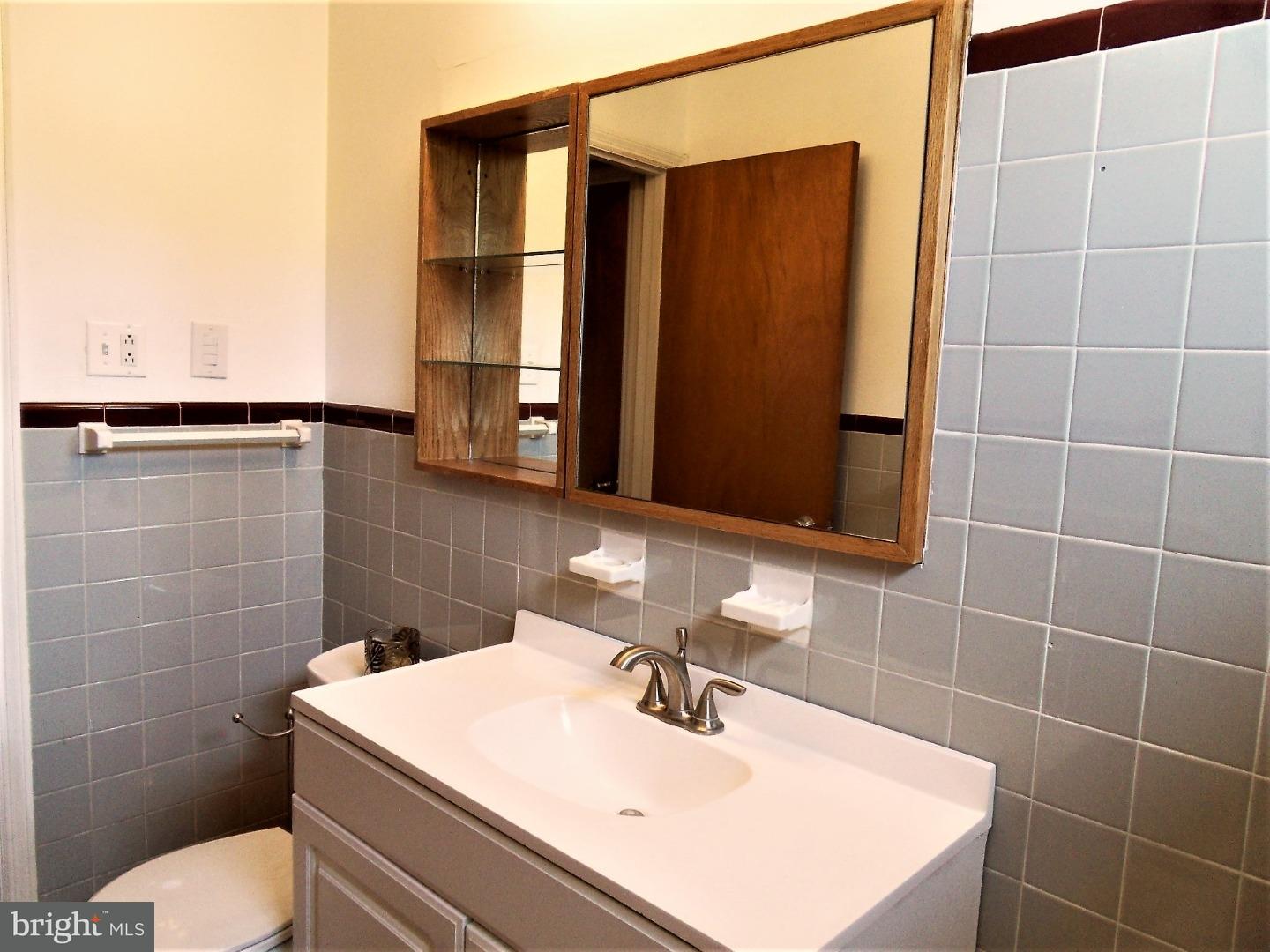 13 Dechert Road Conshohocken, PA 19428 - Photo 14 of 24 Bathroom