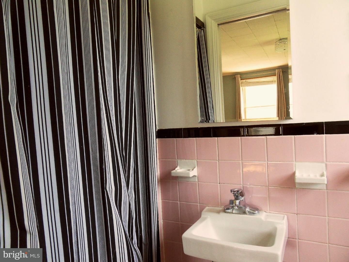 13 Dechert Road Conshohocken, PA 19428 - Photo 18 of 24 Bathroom