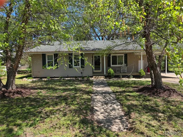 $195,000 | 406 Broadway Street, Sikeston, MO 63801