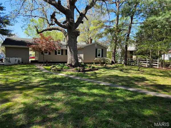 $195,000 | 406 Broadway Street, Sikeston, MO 63801