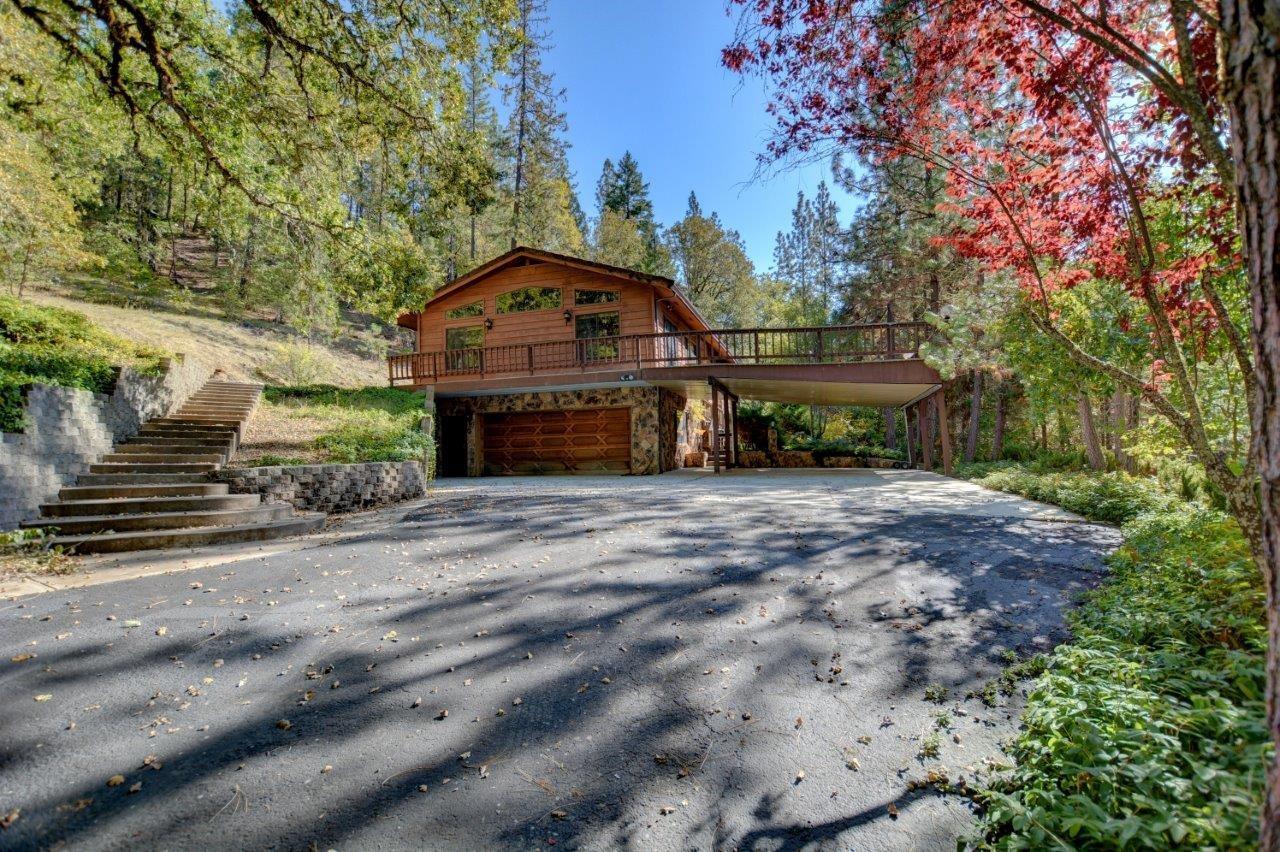 800 Elk Creek Road Trail, OR 97541 - Photo 1 of 30 Primary Photo