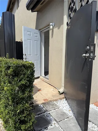 $1,400 | 5464 Southwest 164th Court, Unit 1, Miami, FL 33185