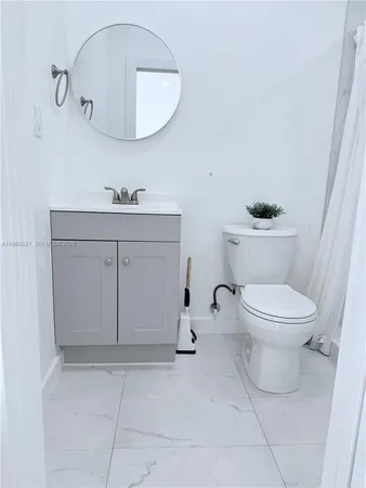 $1,400 | 5464 Southwest 164th Court, Unit 1, Miami, FL 33185