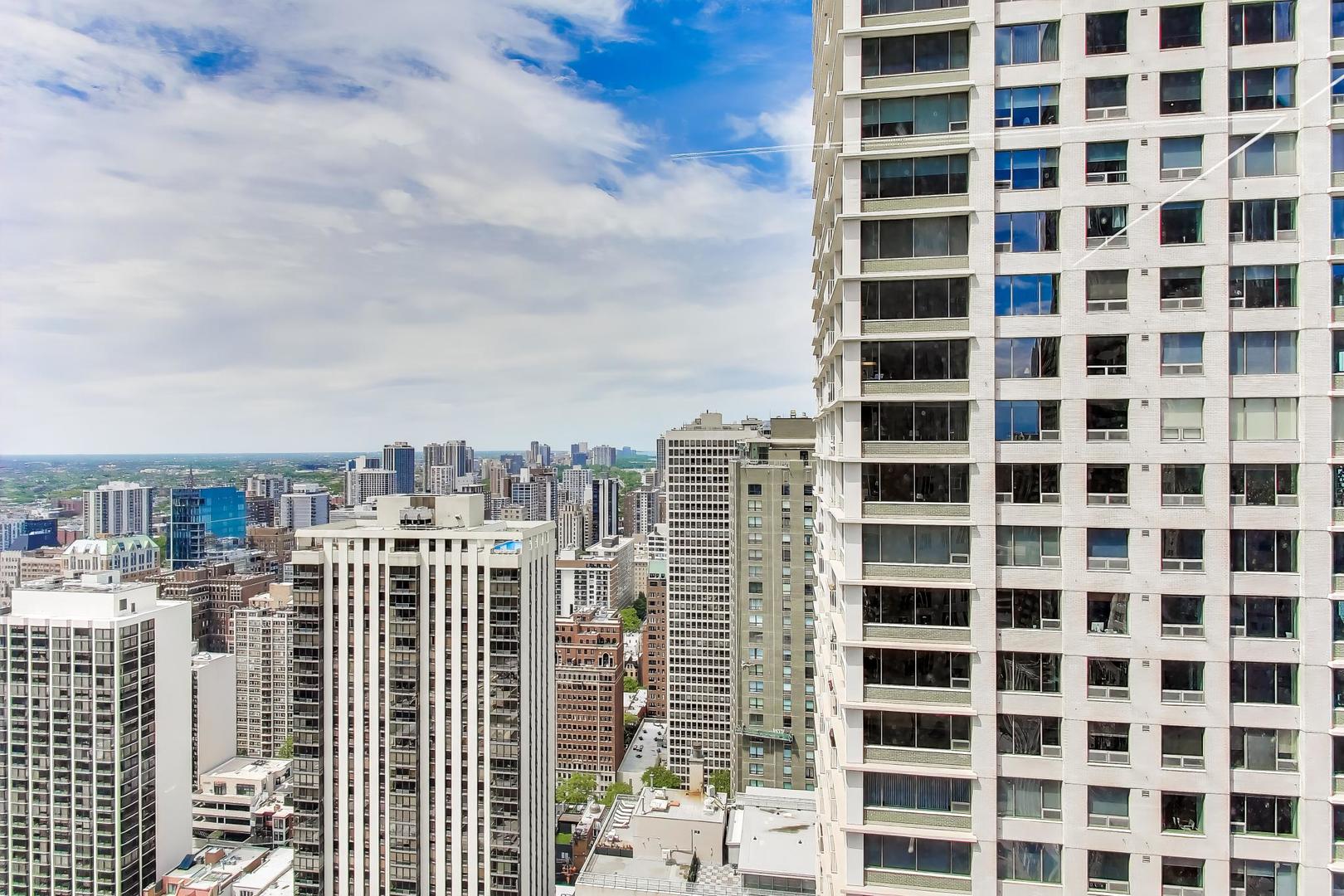 950 North Michigan Avenue, Unit 3103 Chicago, IL 60611 - Photo 37 of 68