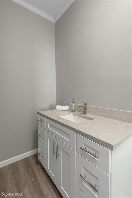 3112 Standard Oil Road Shreveport, LA 71108 - Photo 19 of 24 a bathroom with a sink and a mirror