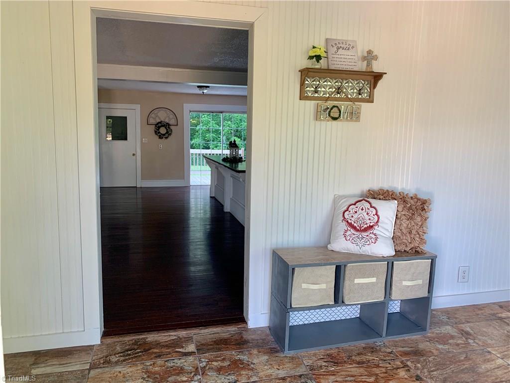 733 Luffman Road Ronda, NC 28670 - Photo 5 of 26 Gallery Image 5
