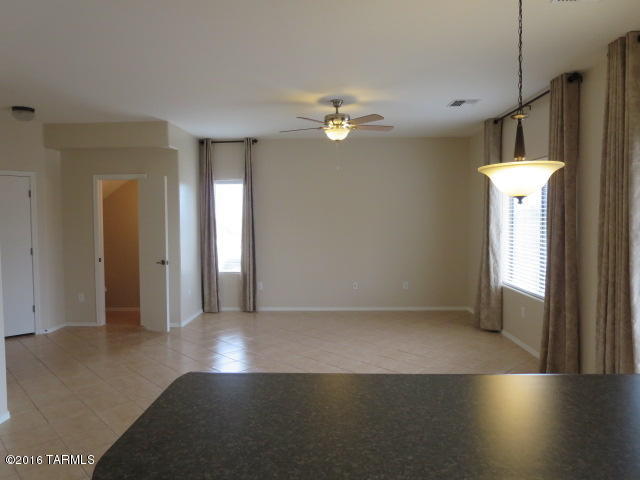 387 Hickory Road Benson, AZ 85602 - Photo 8 of 26
