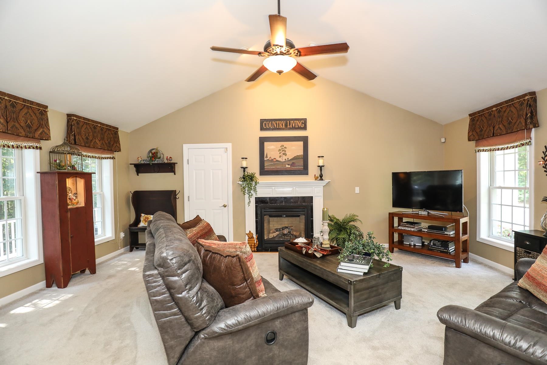 31 Longbrook Road Goffstown, NH 03045 - Photo 23 of 40