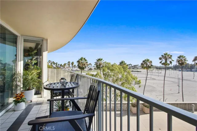 $5,888 | 700 East Ocean Boulevard, Unit 608, Long Beach, CA 90802