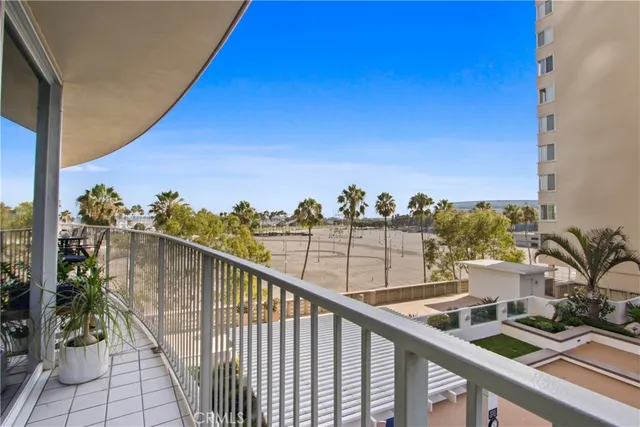 $5,888 | 700 East Ocean Boulevard, Unit 608, Long Beach, CA 90802