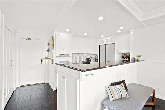 $5,888 | 700 East Ocean Boulevard, Unit 608, Long Beach, CA 90802