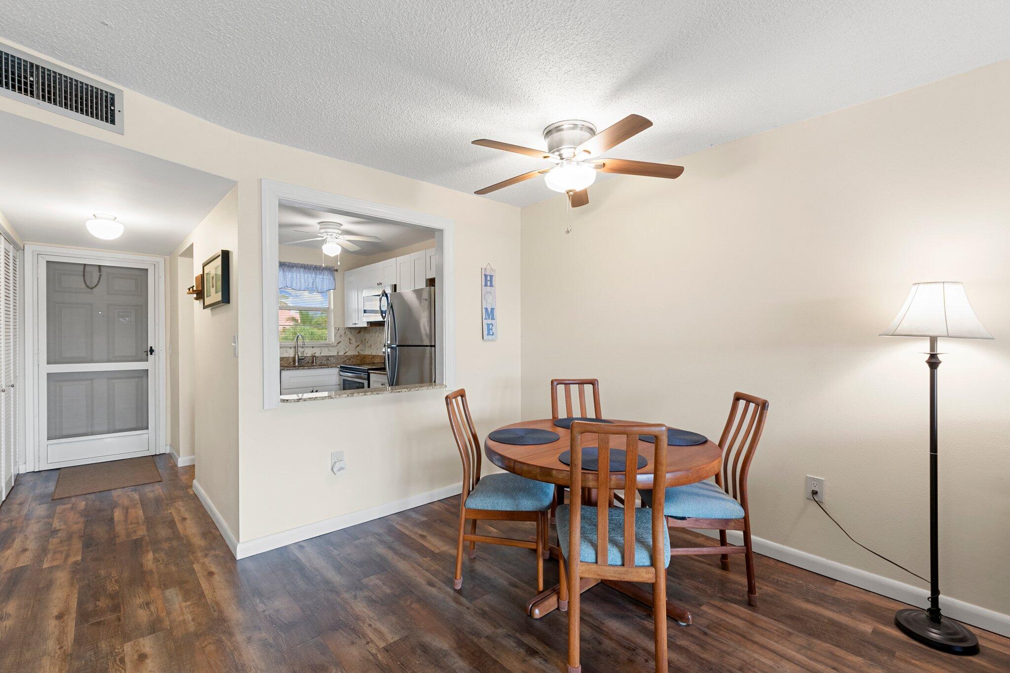 160 Turtle Lake Court, Unit 210 Naples, FL 34105 - Photo 9 of 28 10-web-or-mls-1F3A9432