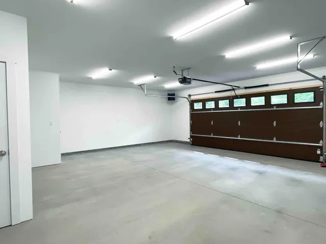 $499,999 | 3 Milligan Circle, Oxford, ME 04270