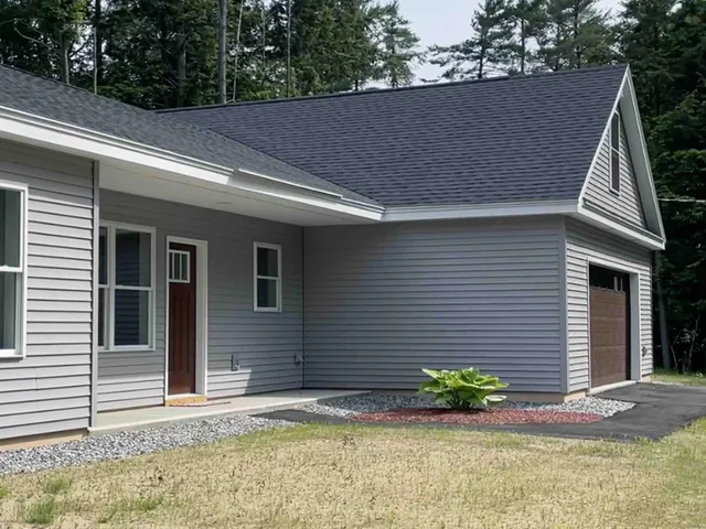 $499,999 | 3 Milligan Circle, Oxford, ME 04270