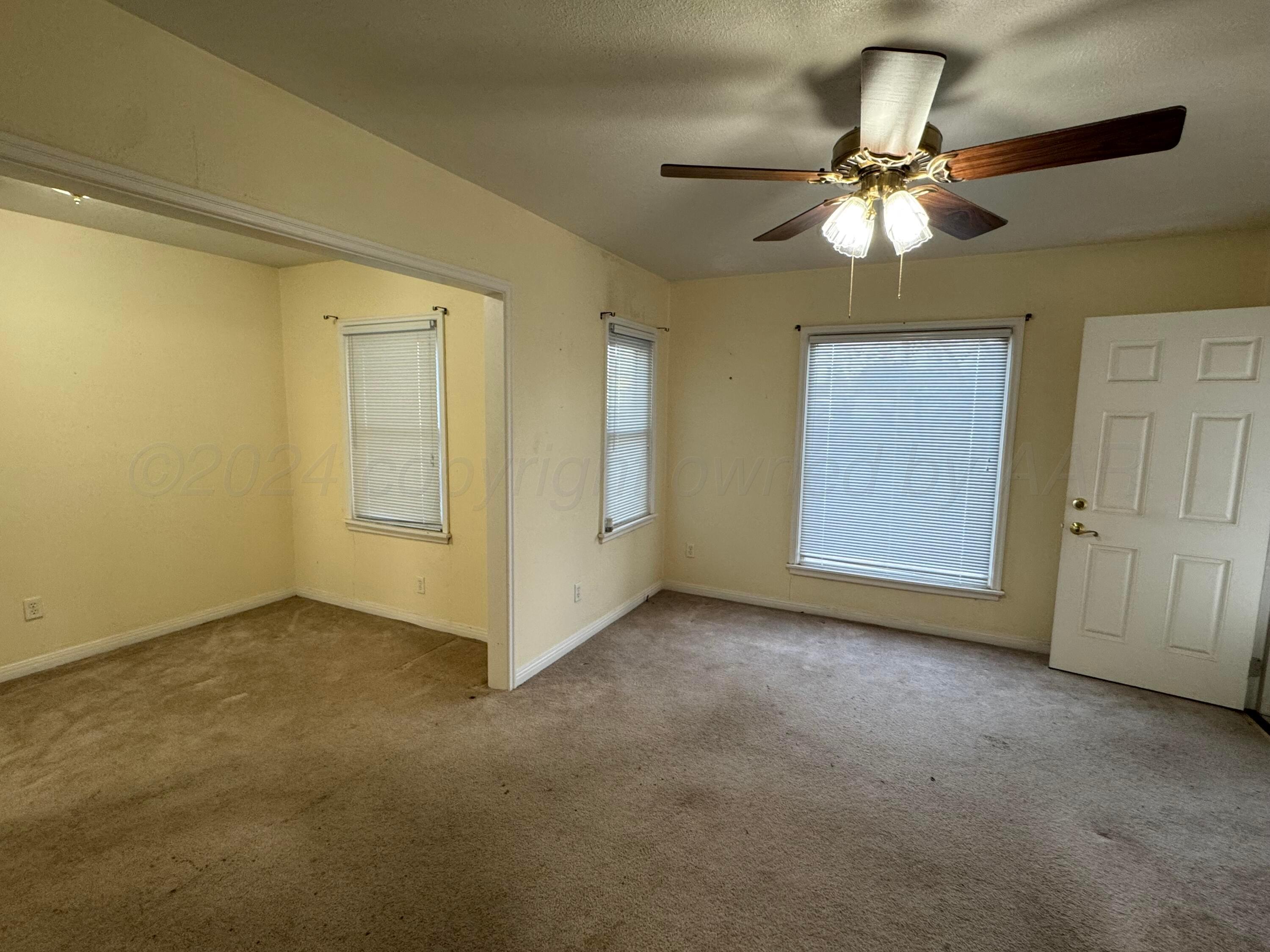426 Arch Terrace Amarillo, TX 79106 - Photo 13 of 21 Living and dining room