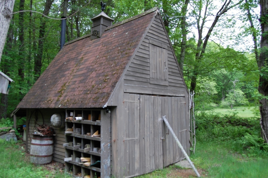 622 Spencer Road Oakham, MA 01068 - Photo 7 of 37