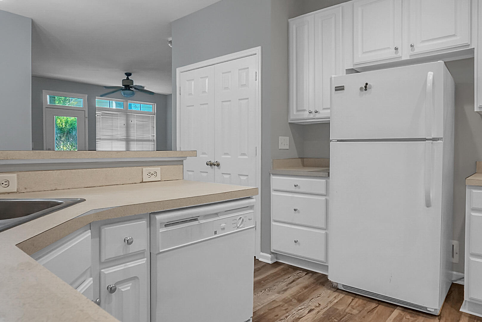 3102 Mariners Way Moncks Corner, SC 29461 - Photo 15 of 37 DSC00564