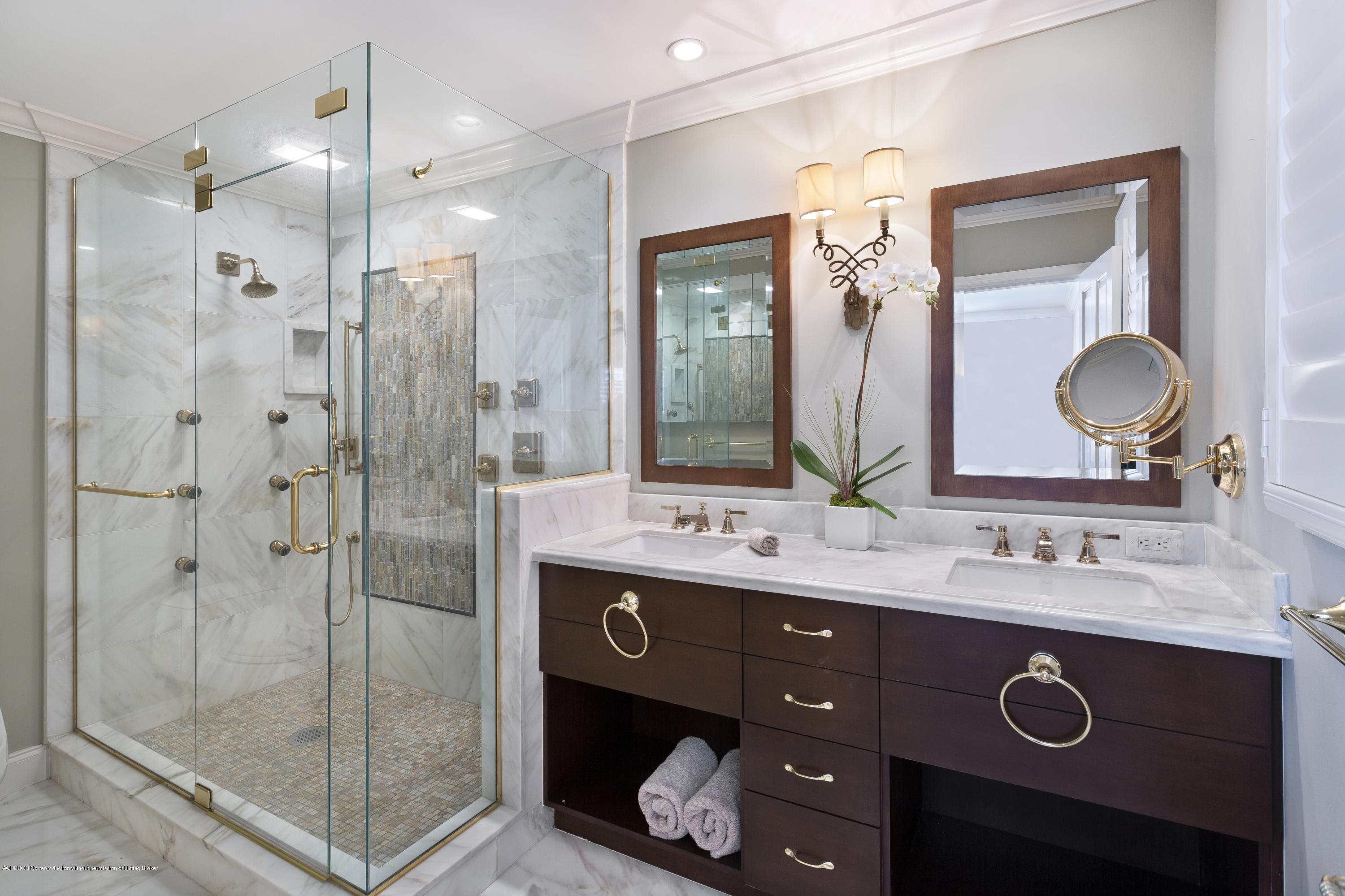 140 Seagate Road Palm Beach, FL 33480 - Photo 11 of 24 MASTER BATH