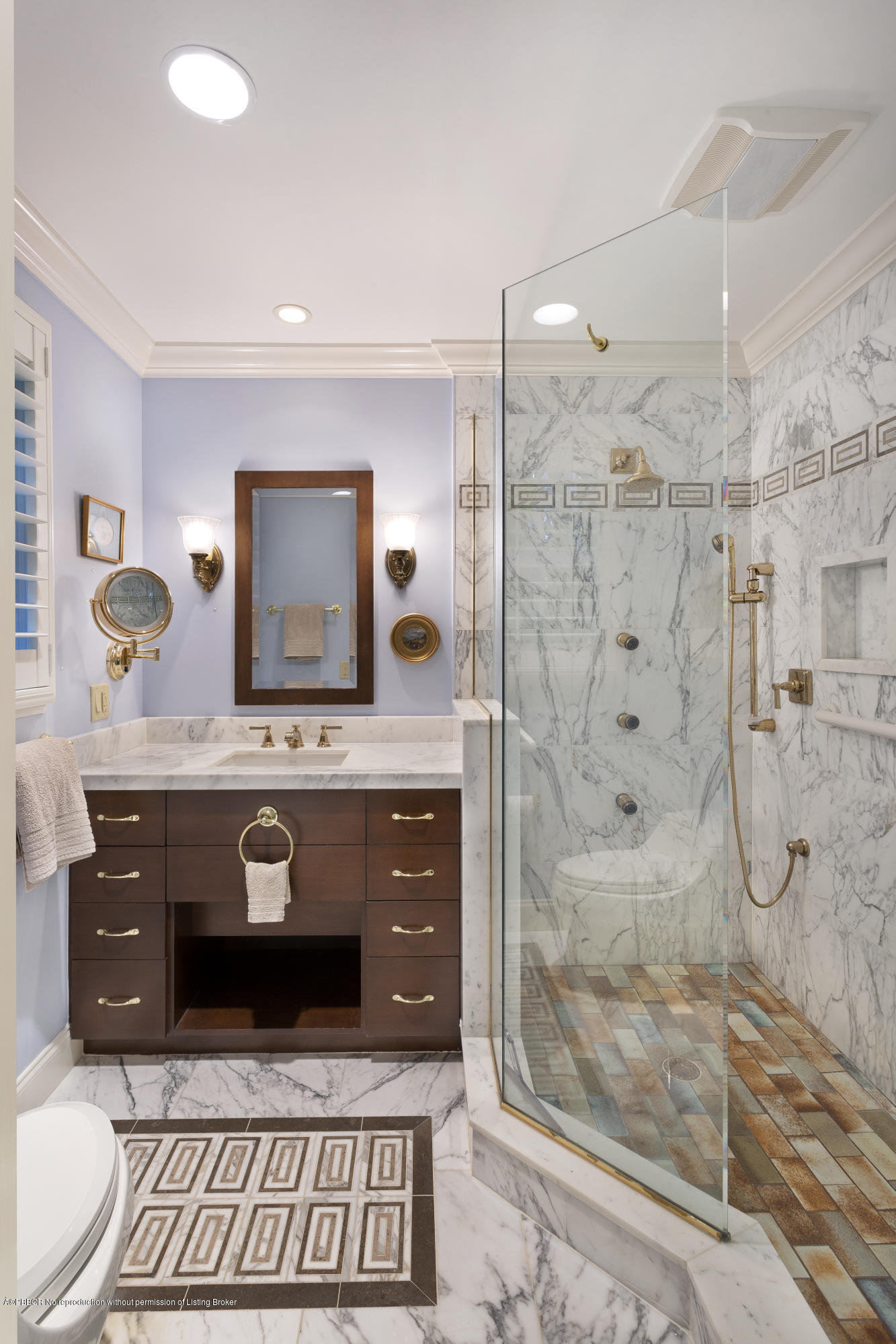 140 Seagate Road Palm Beach, FL 33480 - Photo 13 of 24 GUEST BATH