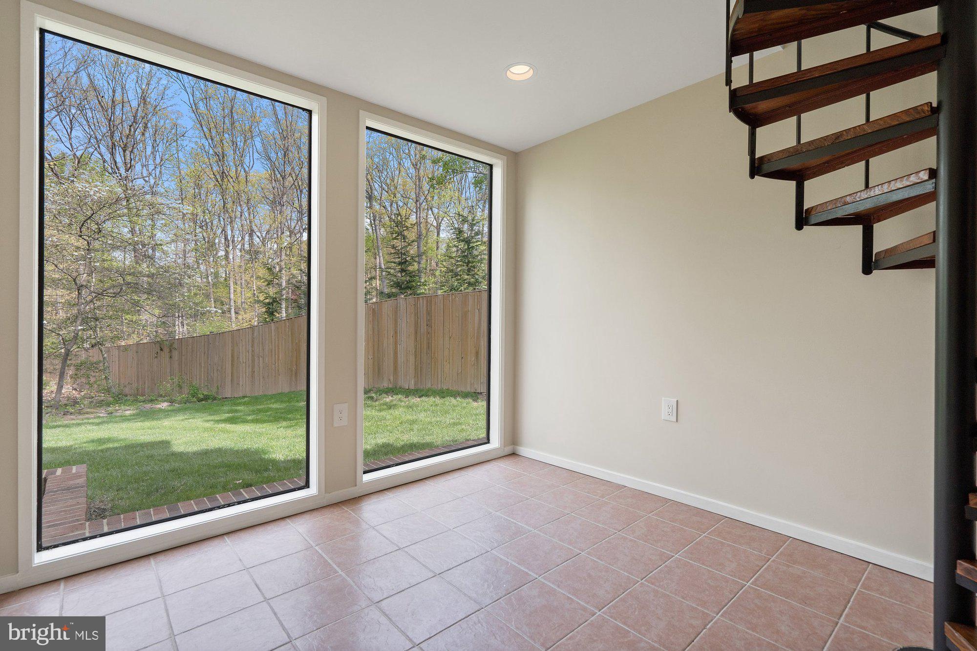 1418 Wolftrap Run Road Vienna, VA 22182 - Photo 41 of 69 Gallery Image 41