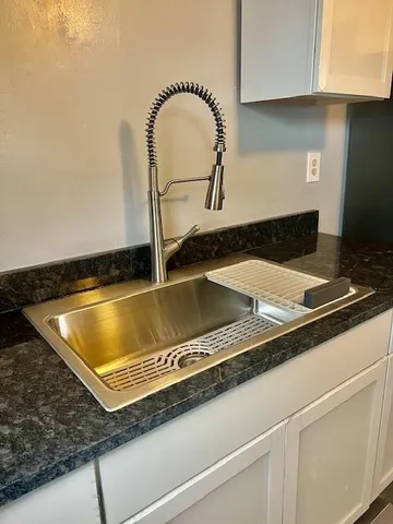 $1,500 | 7 Craig Court, Pittsburgh, PA 15228