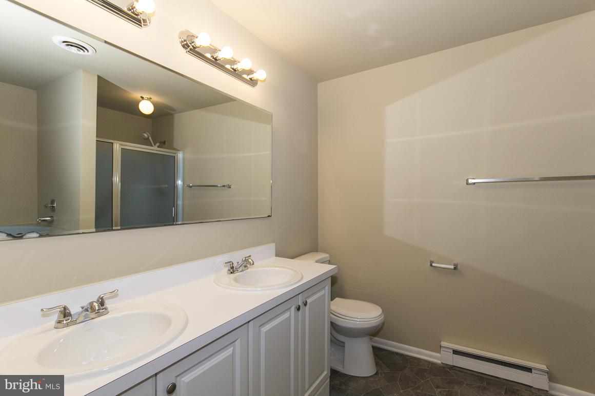 3406 Nottingham Road Westminster, MD 21157 - Photo 22 of 30 Bath (Master)