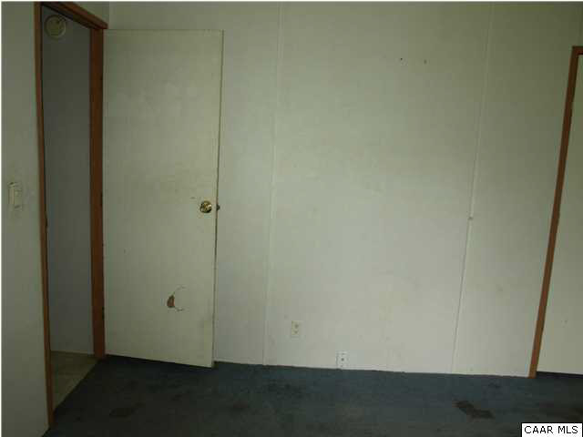 480 Coles Creek Road New Canton, VA 23123 - Photo 12 of 17 Gallery Image 12