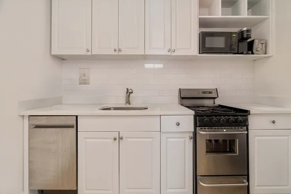 $4,995 | 5 North Margin Street, Unit 9, Boston, MA 02113